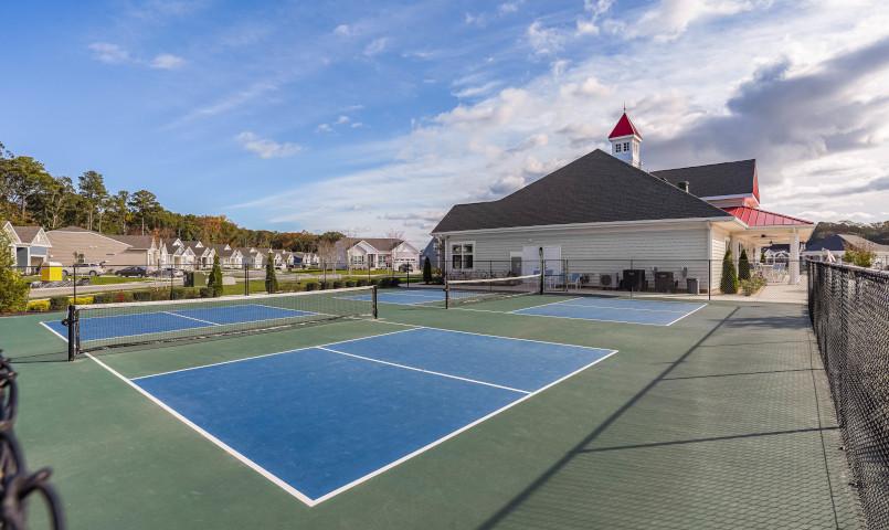 Belle-Terre-tennis-courts